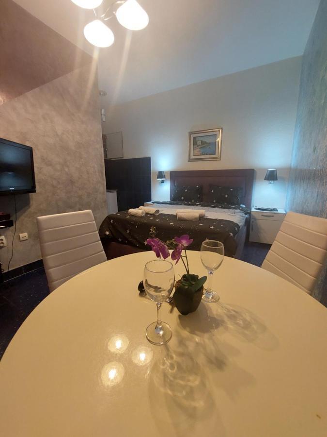 Apartments Ljiljanic Budva Exteriör bild